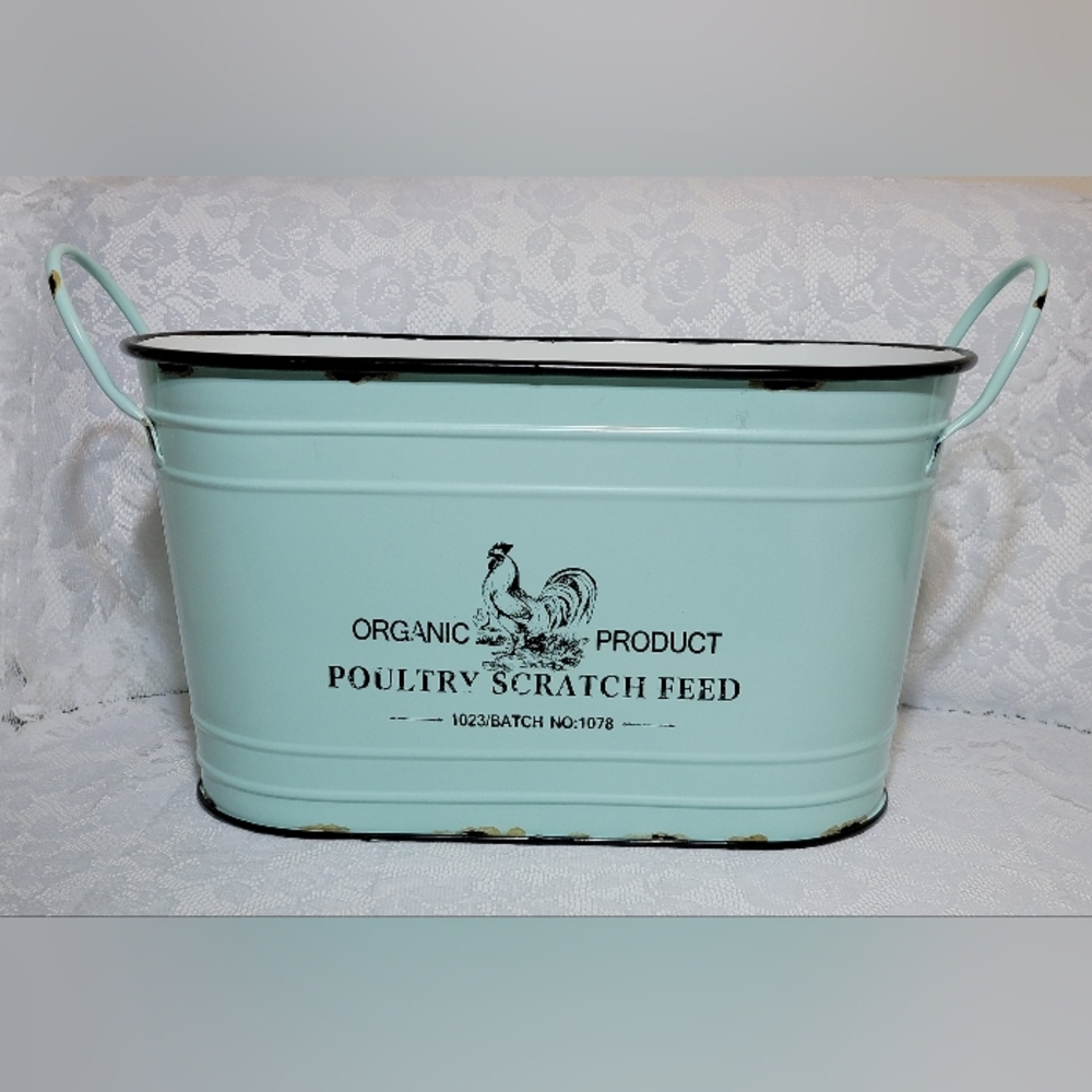 Large Farmhouse Metal Poultry Feed Bin – Rustic Chicken Coop Storage Decor 20.5”